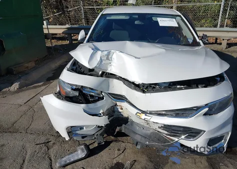 2018 Chevrolet Malibu Lt from USA, damaged, VIN 1G1ZD5ST9JF268634